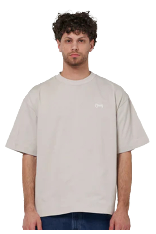 BASIC SCRIPT BOX FIT TSHIRT