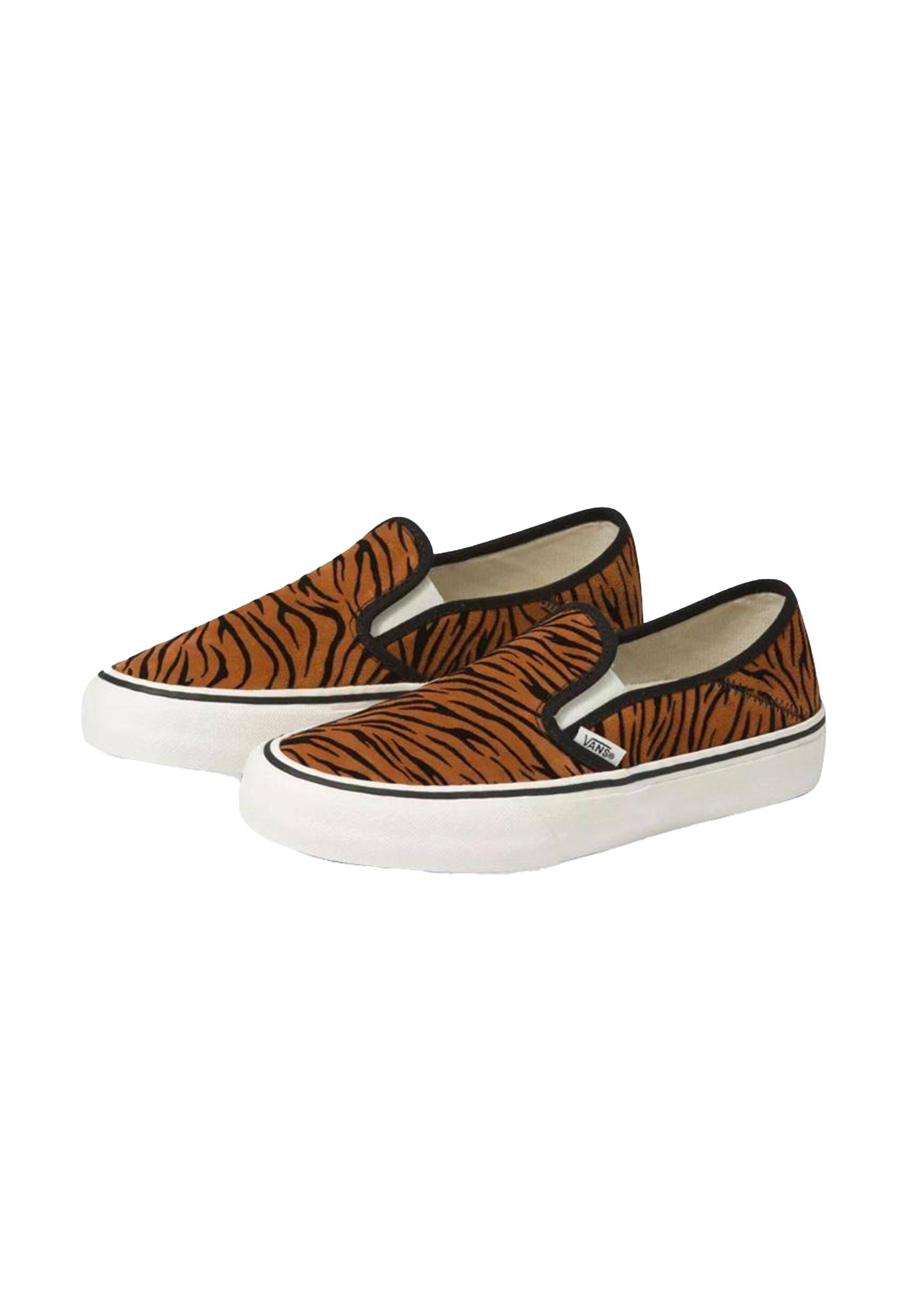 Tiger hot sale print vans